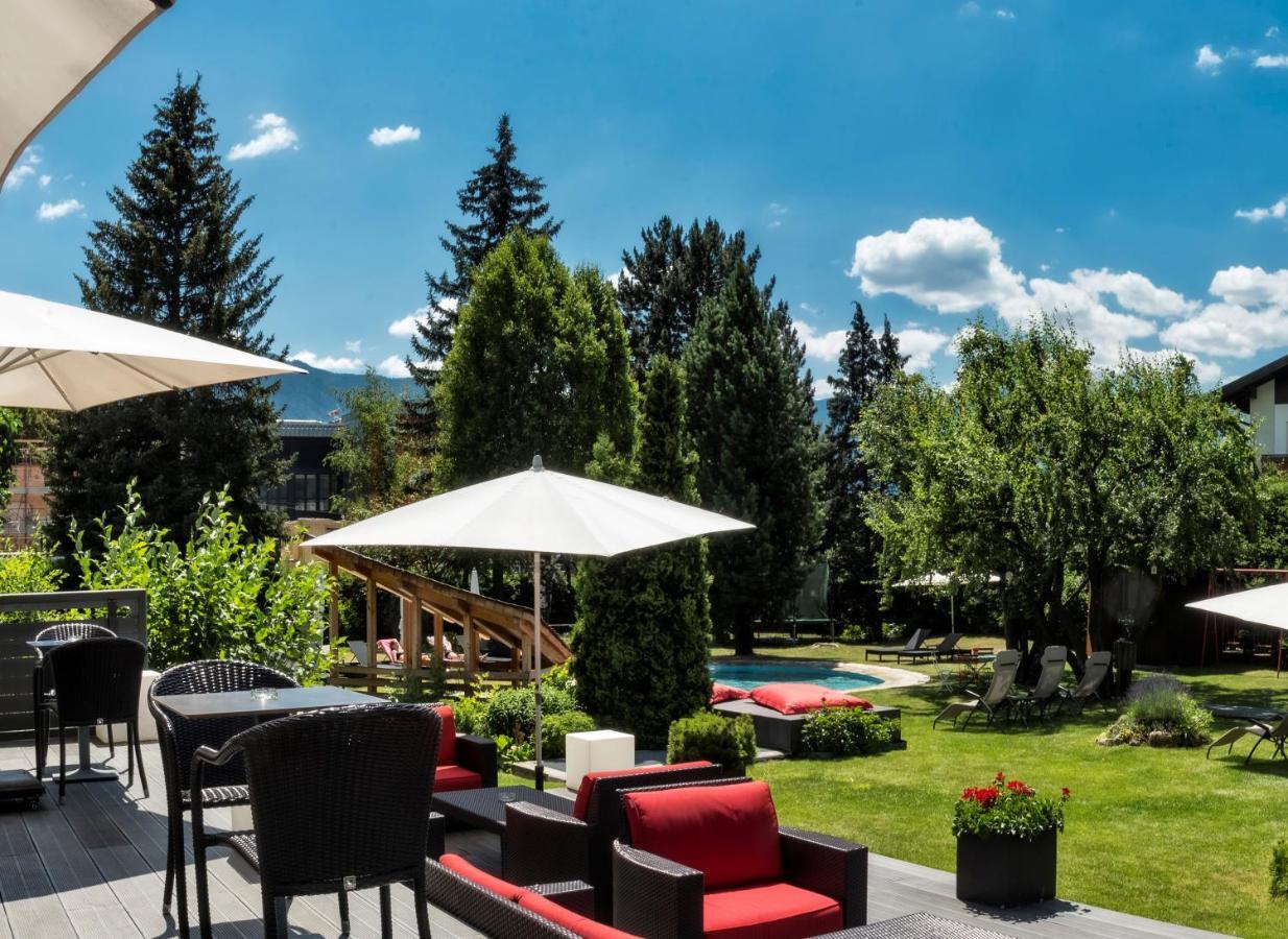 Hotel Ander Брунико Екстериор снимка