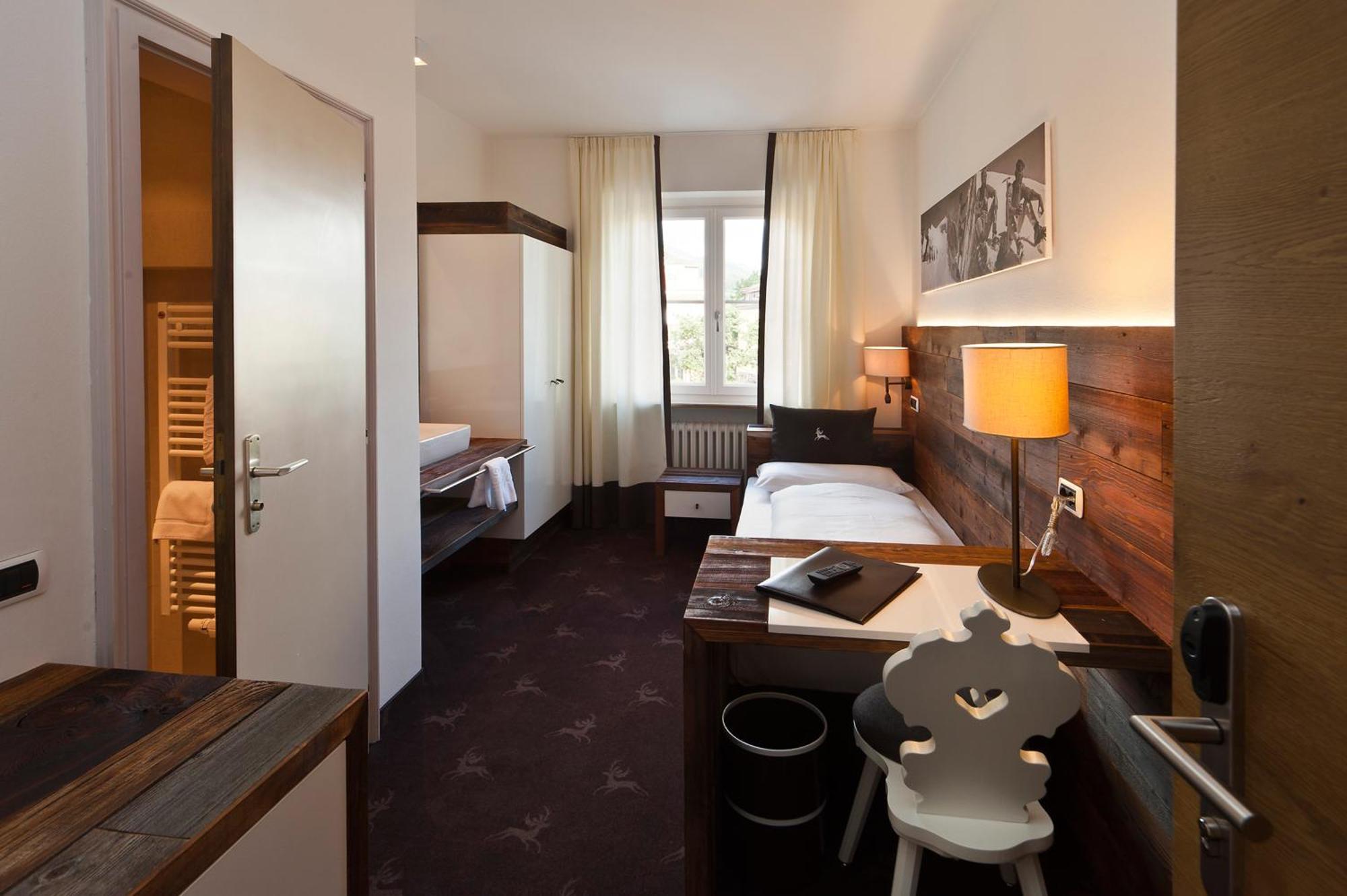 Hotel Ander Брунико Екстериор снимка