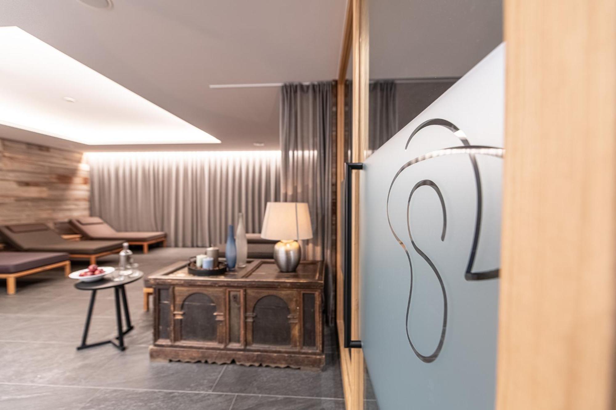Hotel Ander Брунико Екстериор снимка