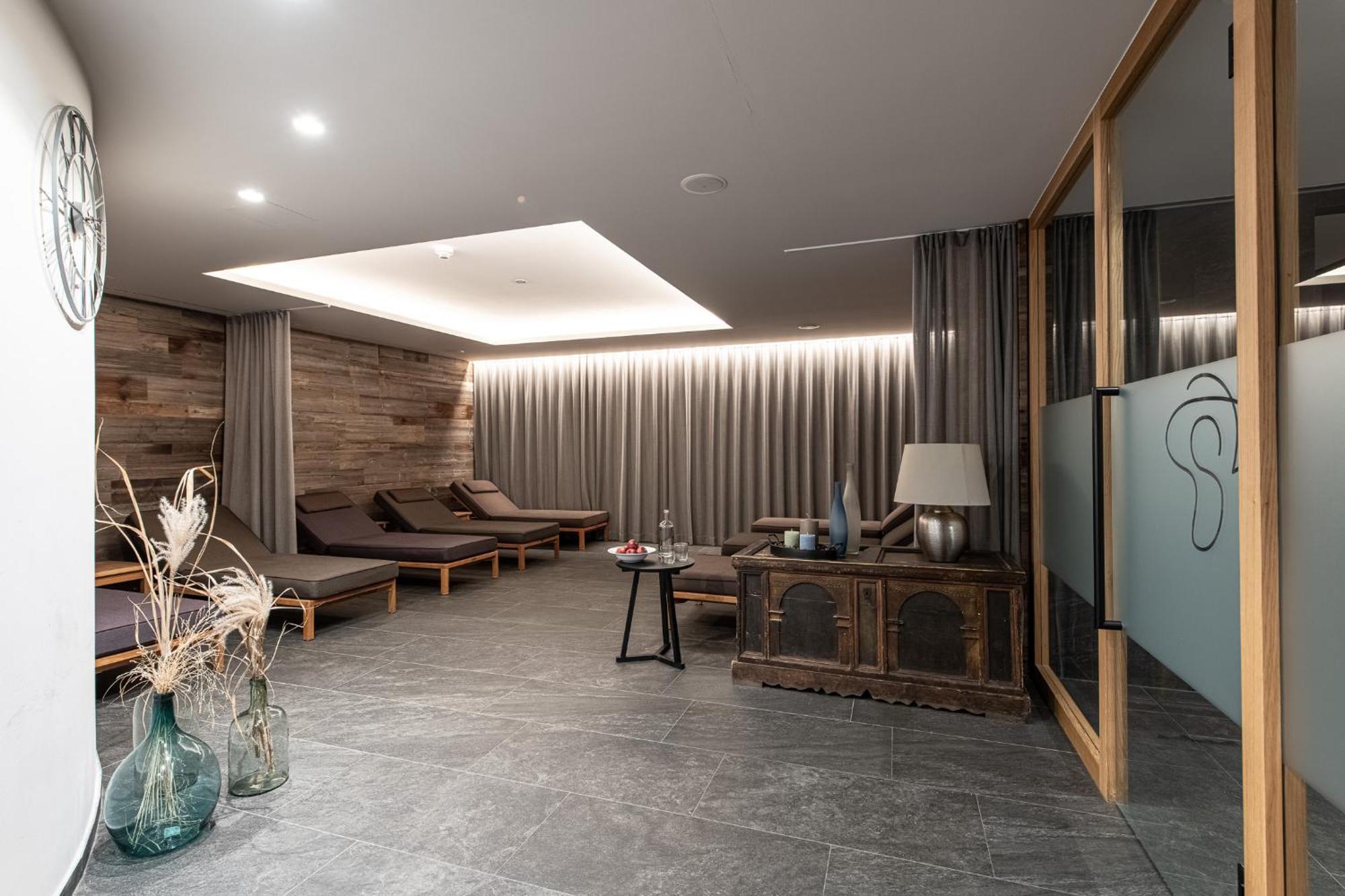 Hotel Ander Брунико Екстериор снимка