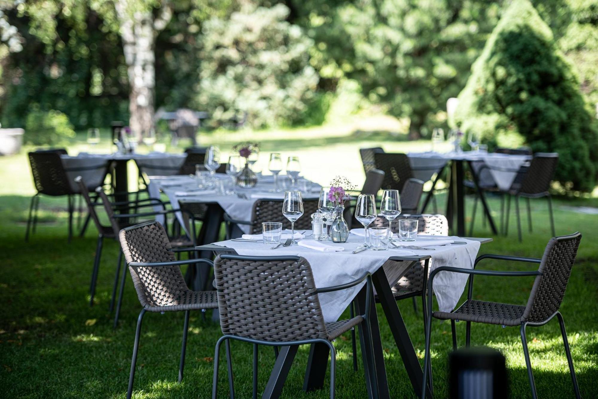 Hotel Ander Брунико Екстериор снимка