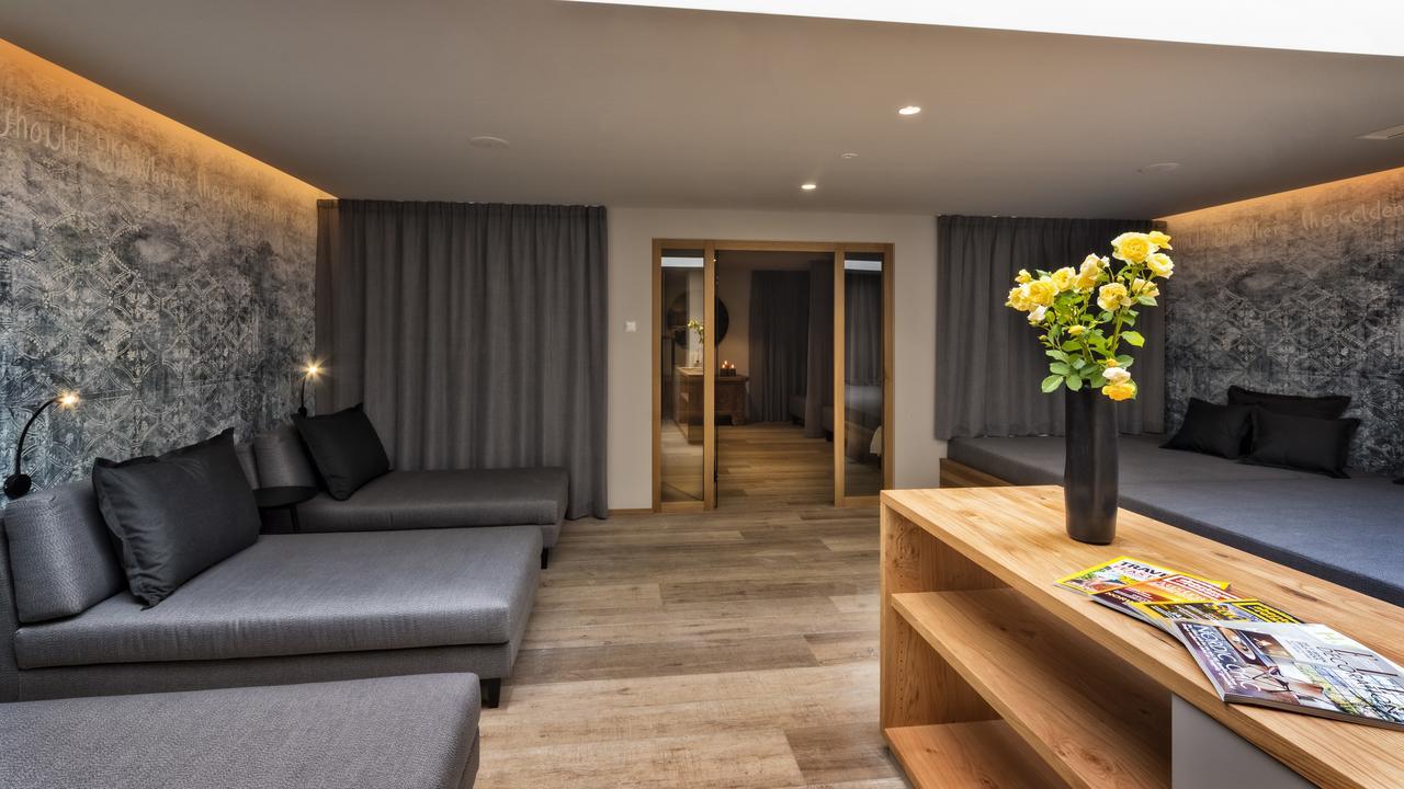 Hotel Ander Брунико Екстериор снимка
